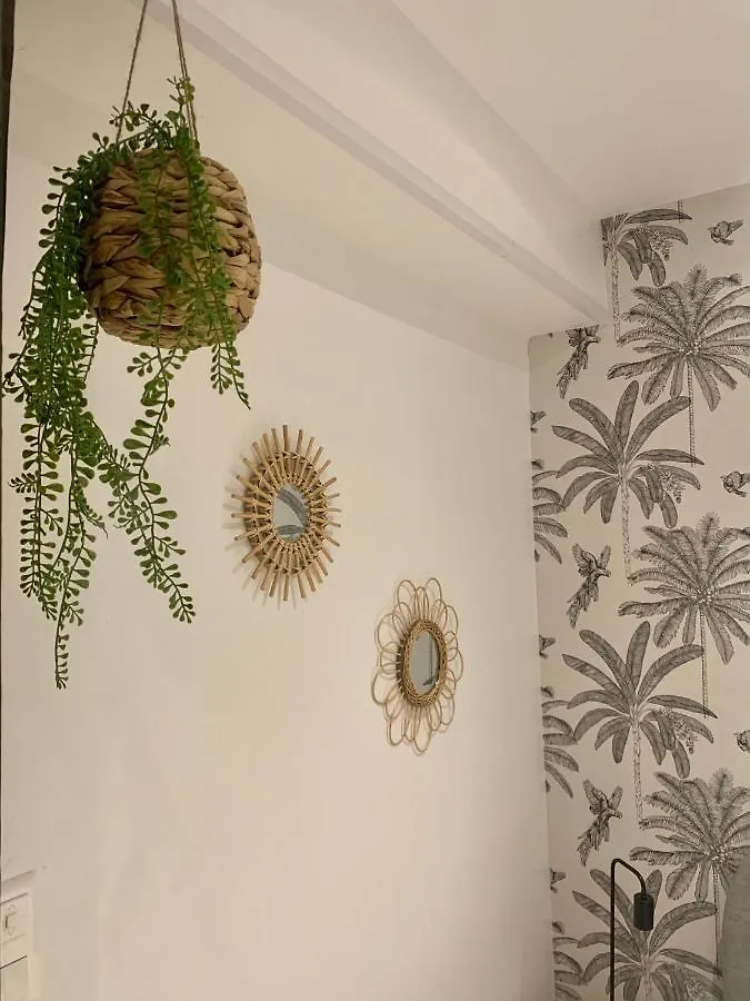 CANNES BAY - LES ARENES - Appartement cosy avec parking