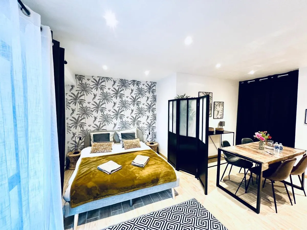 CANNES BAY - LES ARENES - Appartement cosy avec parking